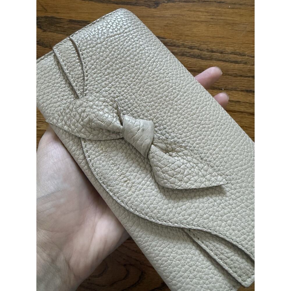 RARE VINTAGE Burberry Beige Leather Bow Continental Wallet - Picture 7 of 13